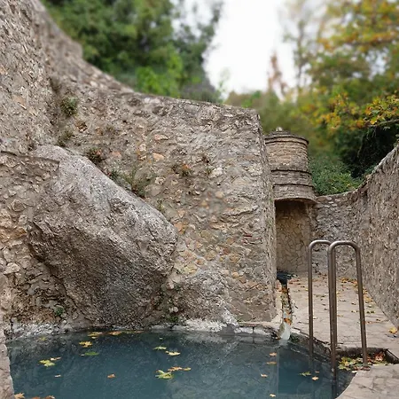 La Fuente Alcaucin